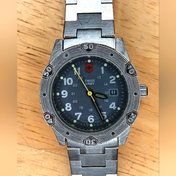 Vintage Swiss Victorinox Lancer 200 Home Plate Bezel Stainless Steel 33mm case - Picture 2 of 12